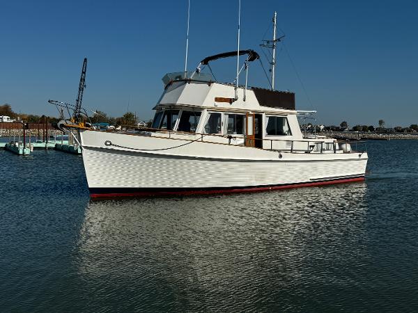 1983 Grand Banks 42 Classic