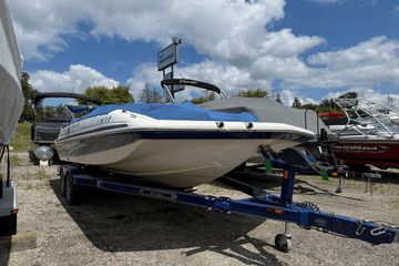 2011 Hurricane Sun Deck Sport 201