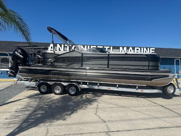 2025 Vanderbilt 700T