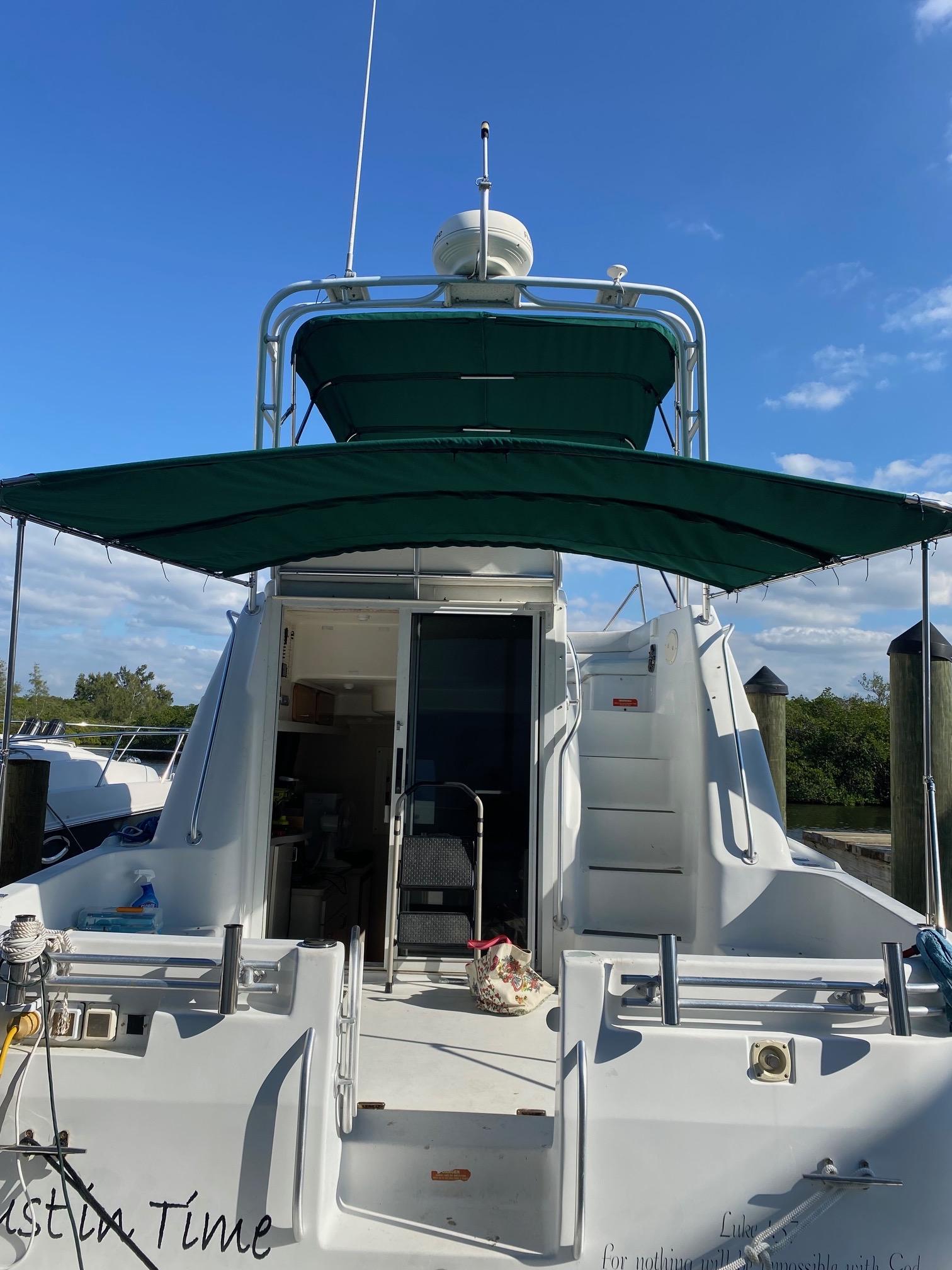 1995 Mainship 31 Sedan Bridge