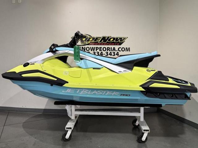 2025 Yamaha WaveRunner JetBlaster PRO 3-Up