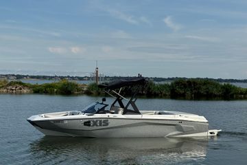 2023 Axis A225