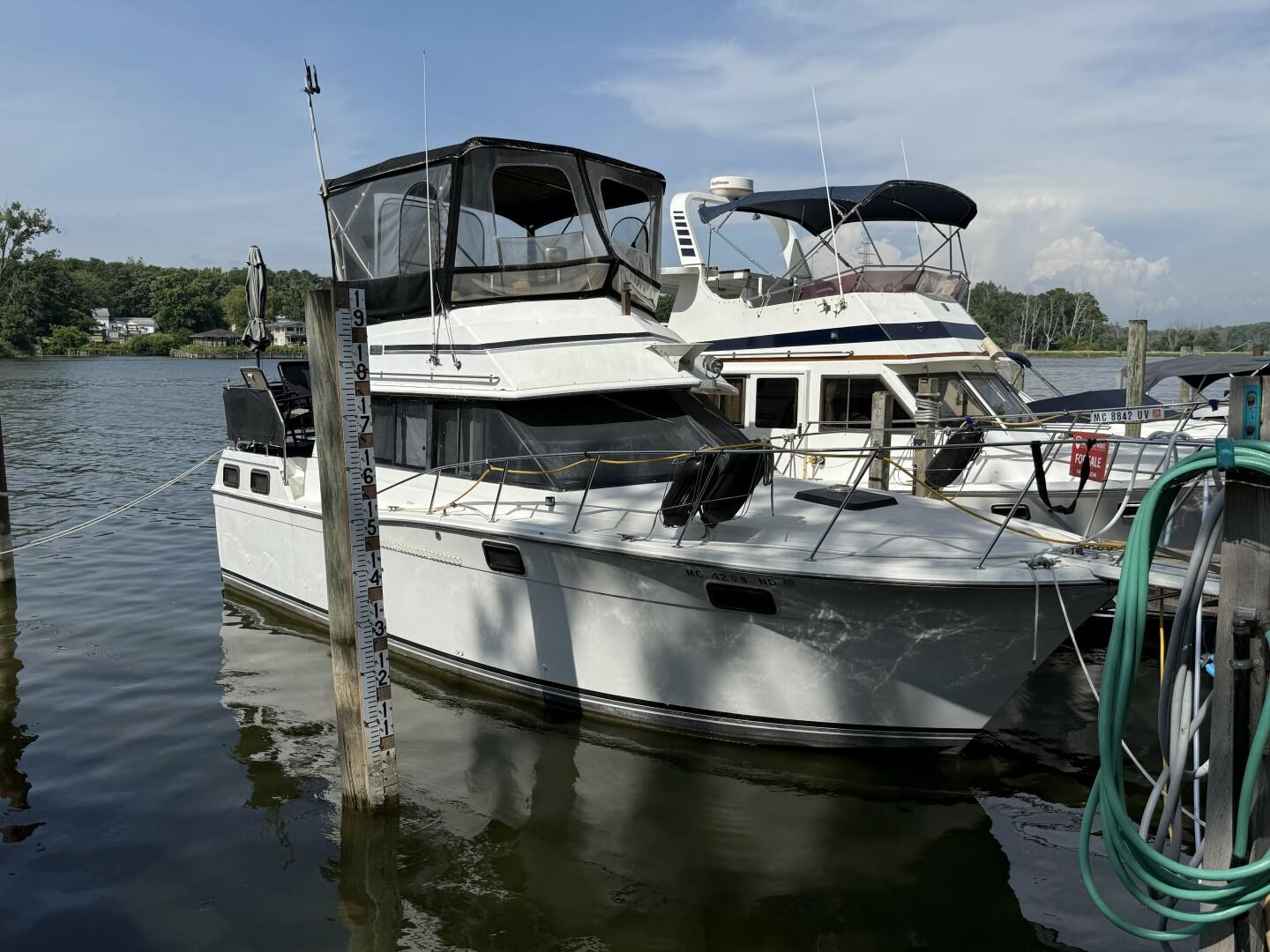 1986 Carver 3207