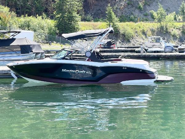MasterCraft NXT21