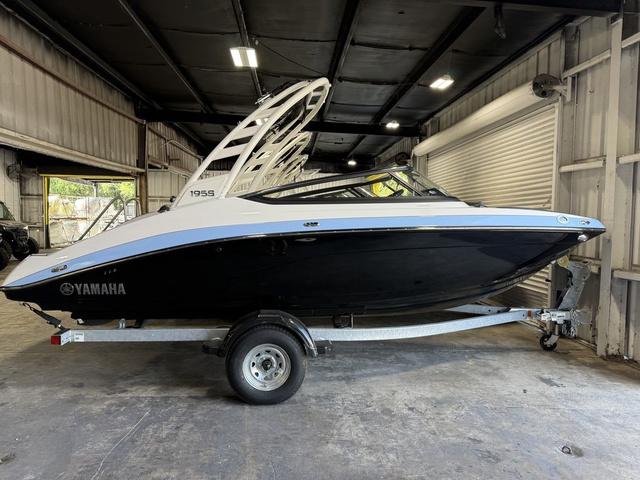 Yamaha Boats 195S