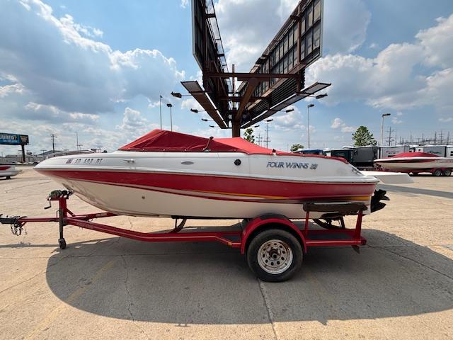 2002 Four Winns 190 Horizon