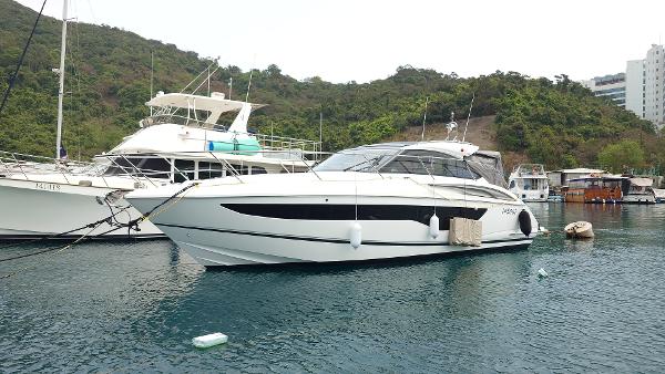 2023 Princess V40