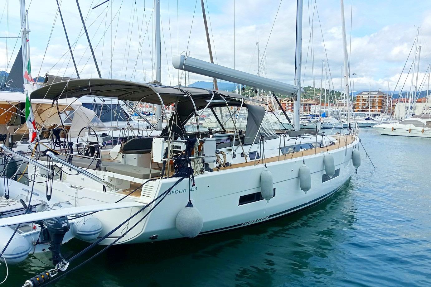 2021 Dufour 530