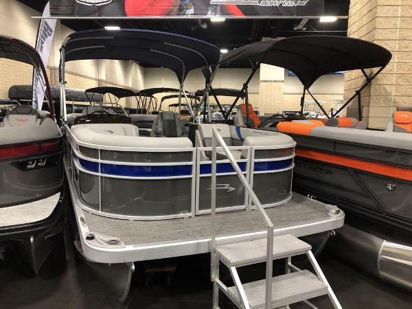 2025 Bennington SX Quad Bench 23 SXSR