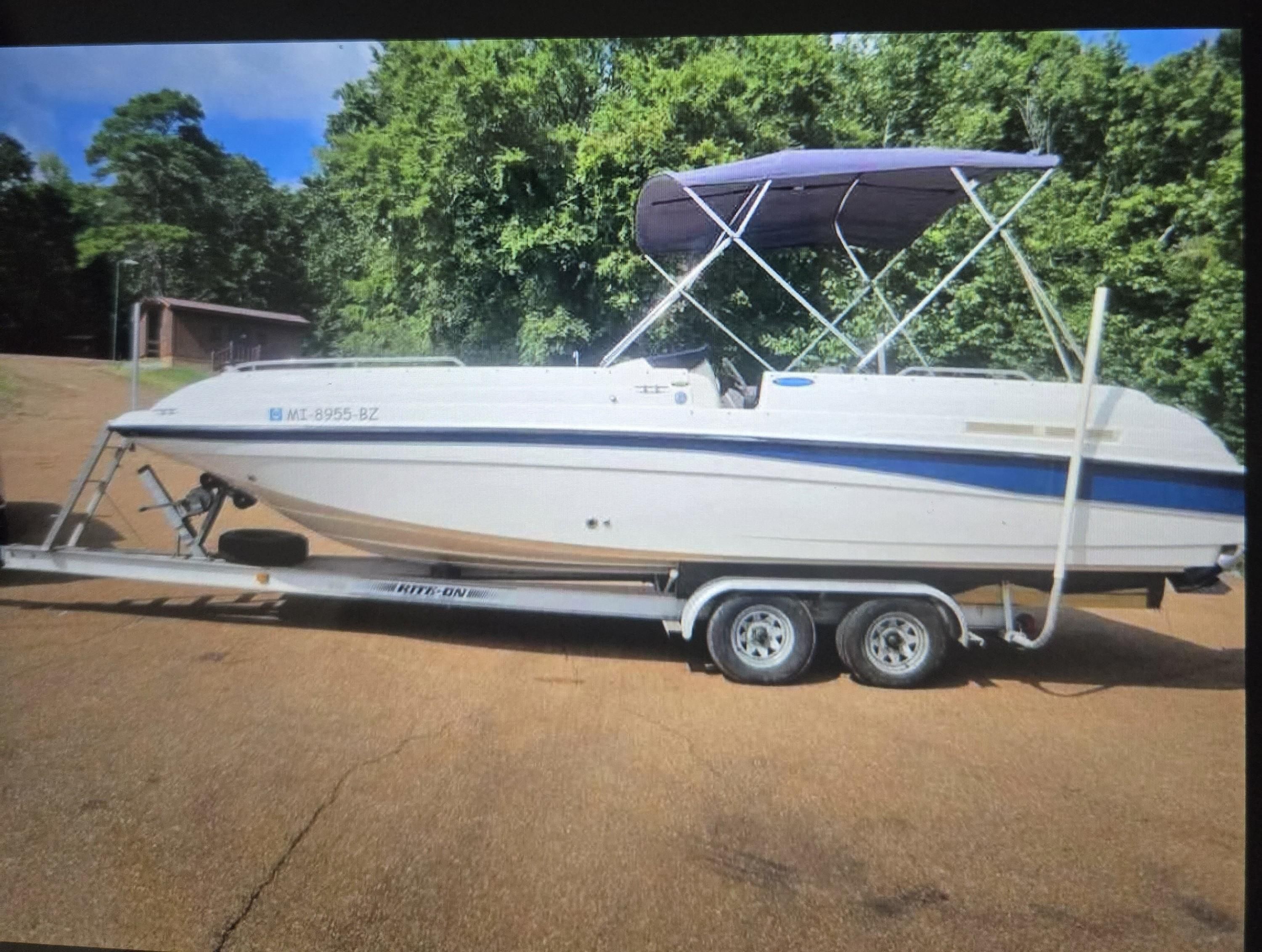 2001 Bayliner 2659 Rendezvous