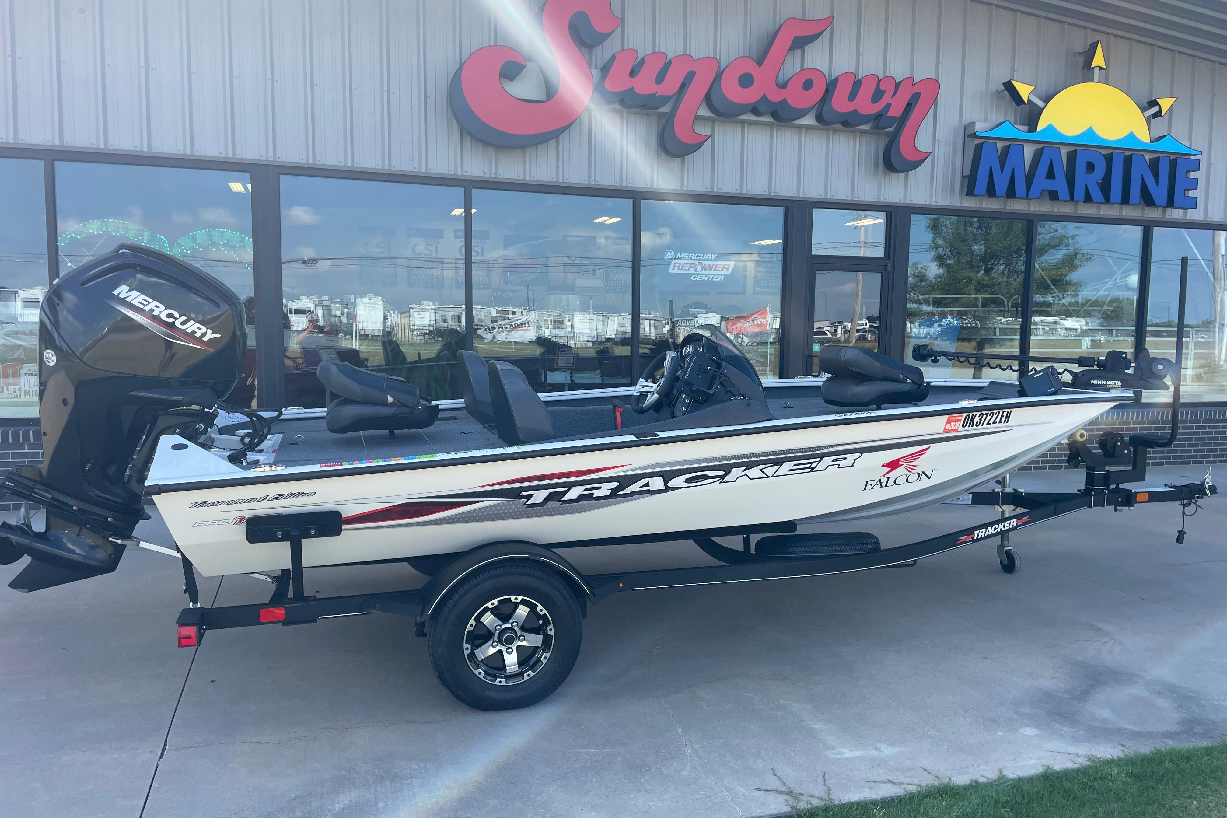 2021 Bass Tracker PT175