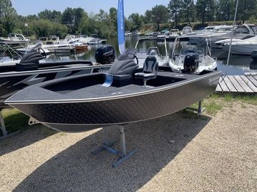 2025 RIVERLAKE 465 FISHING MACHINE