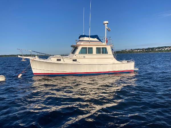 Blue Seas Flybridge Cruiser