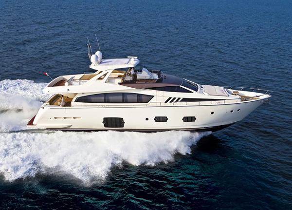 2010 Ferretti Yachts 800