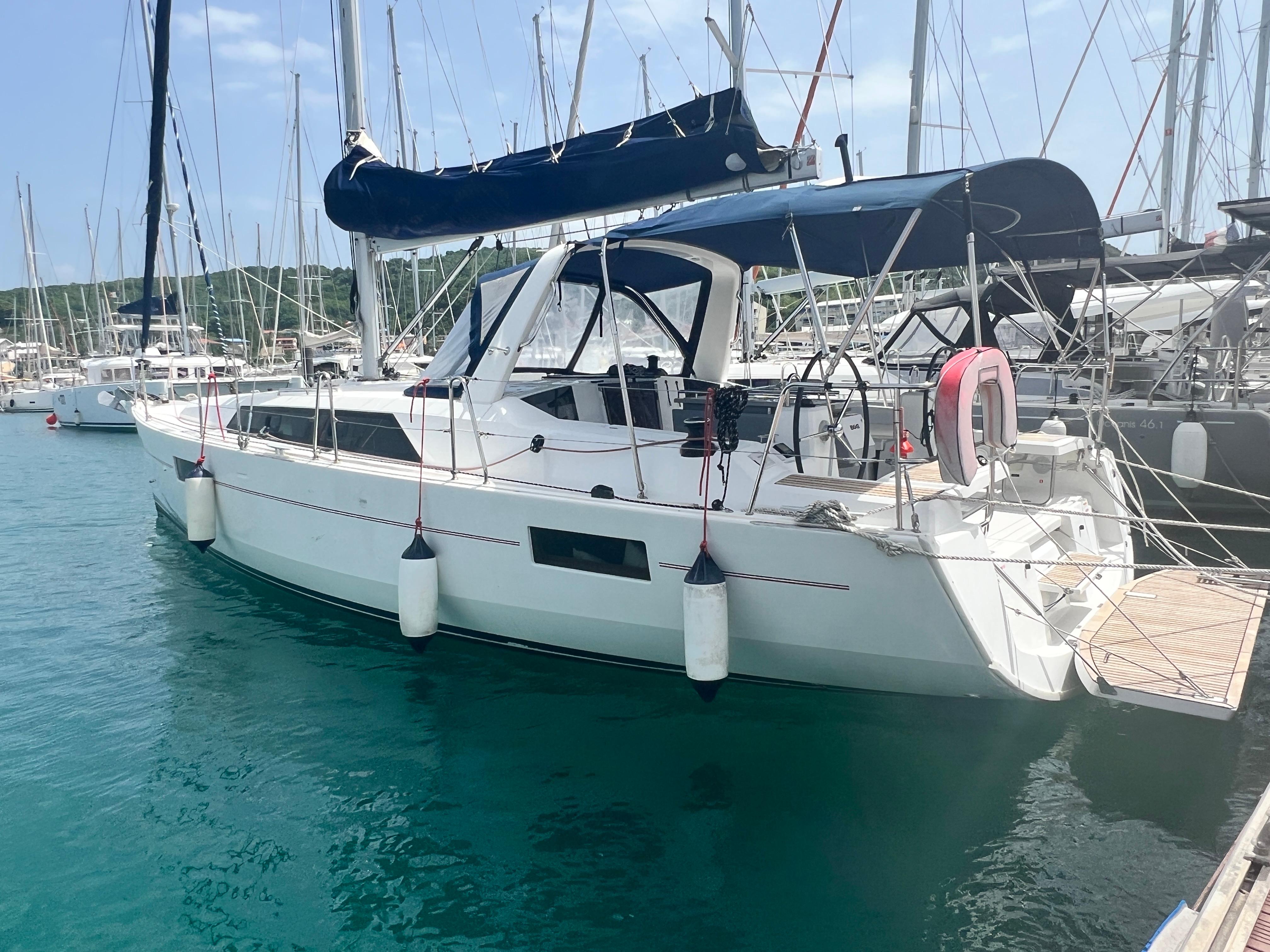 2020 Beneteau Oceanis 41.1