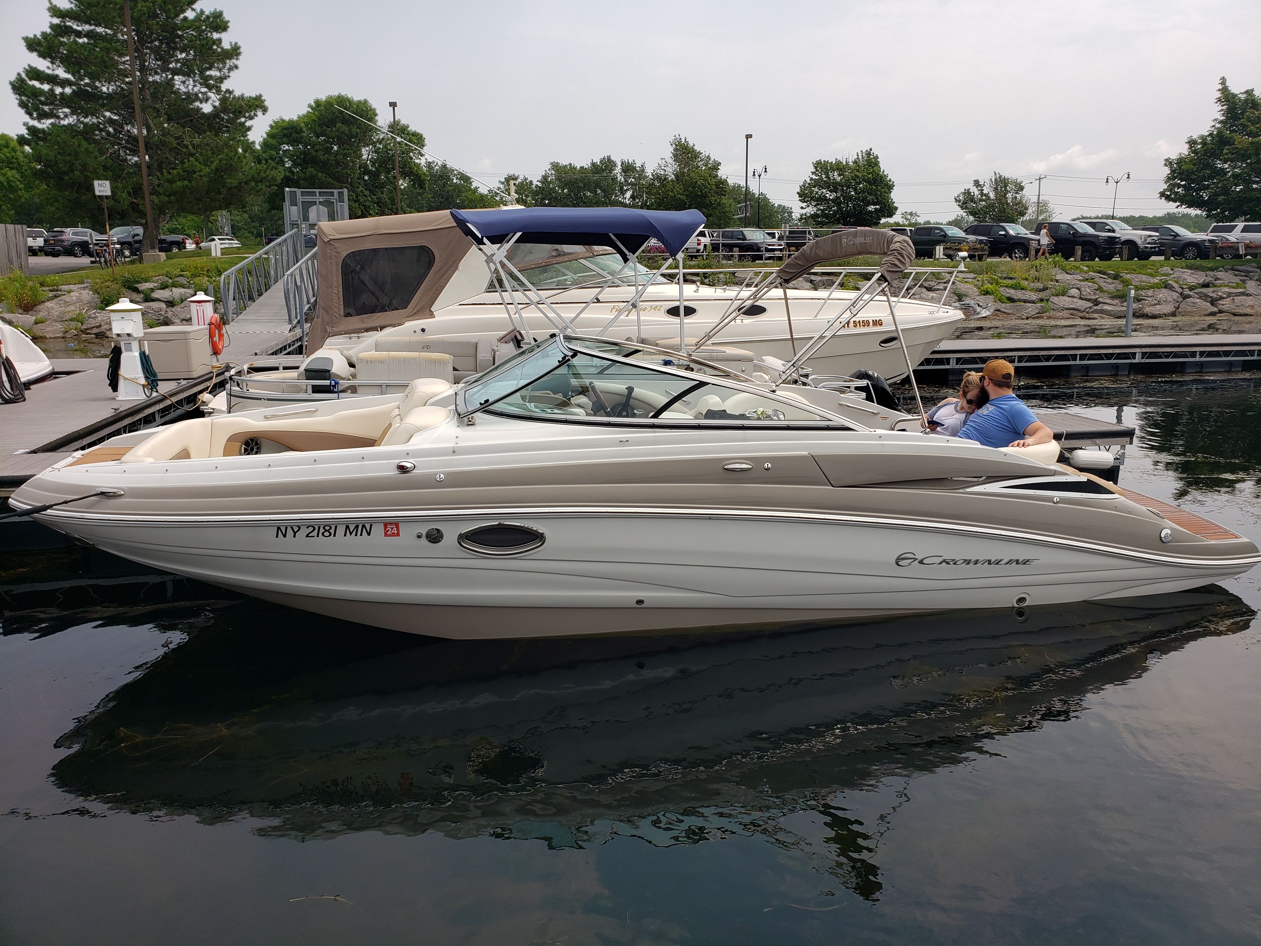 2017 Crownline E4