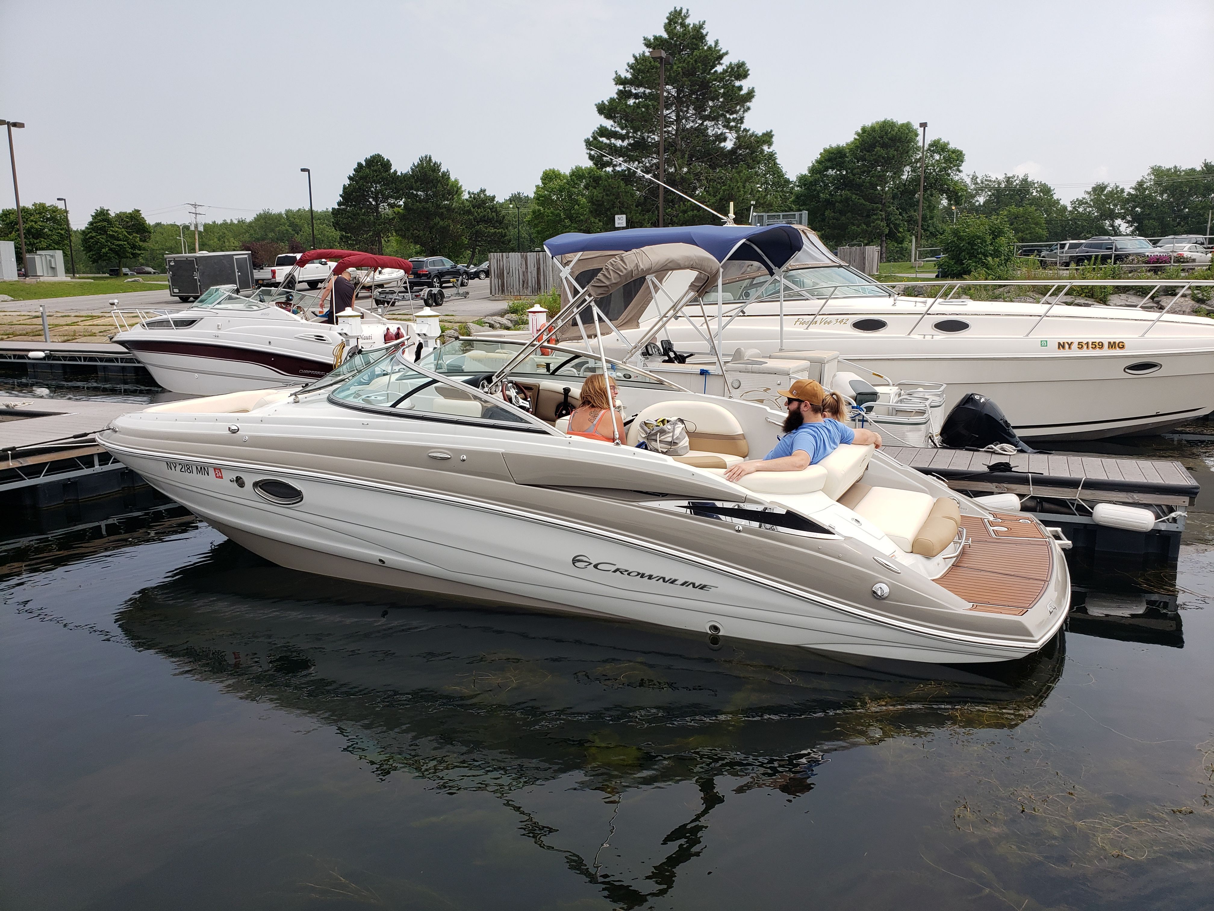 2017 Crownline E4