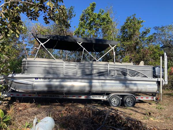 Bennington 25SSX