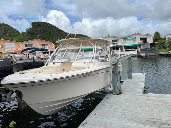 Grady-White Freedom 285