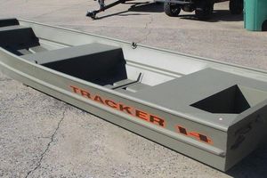 Tracker Grizzly 14 Jon 2026 Tracker Grizzly 14 Jon boat on concrete surface, showcasing durable design.