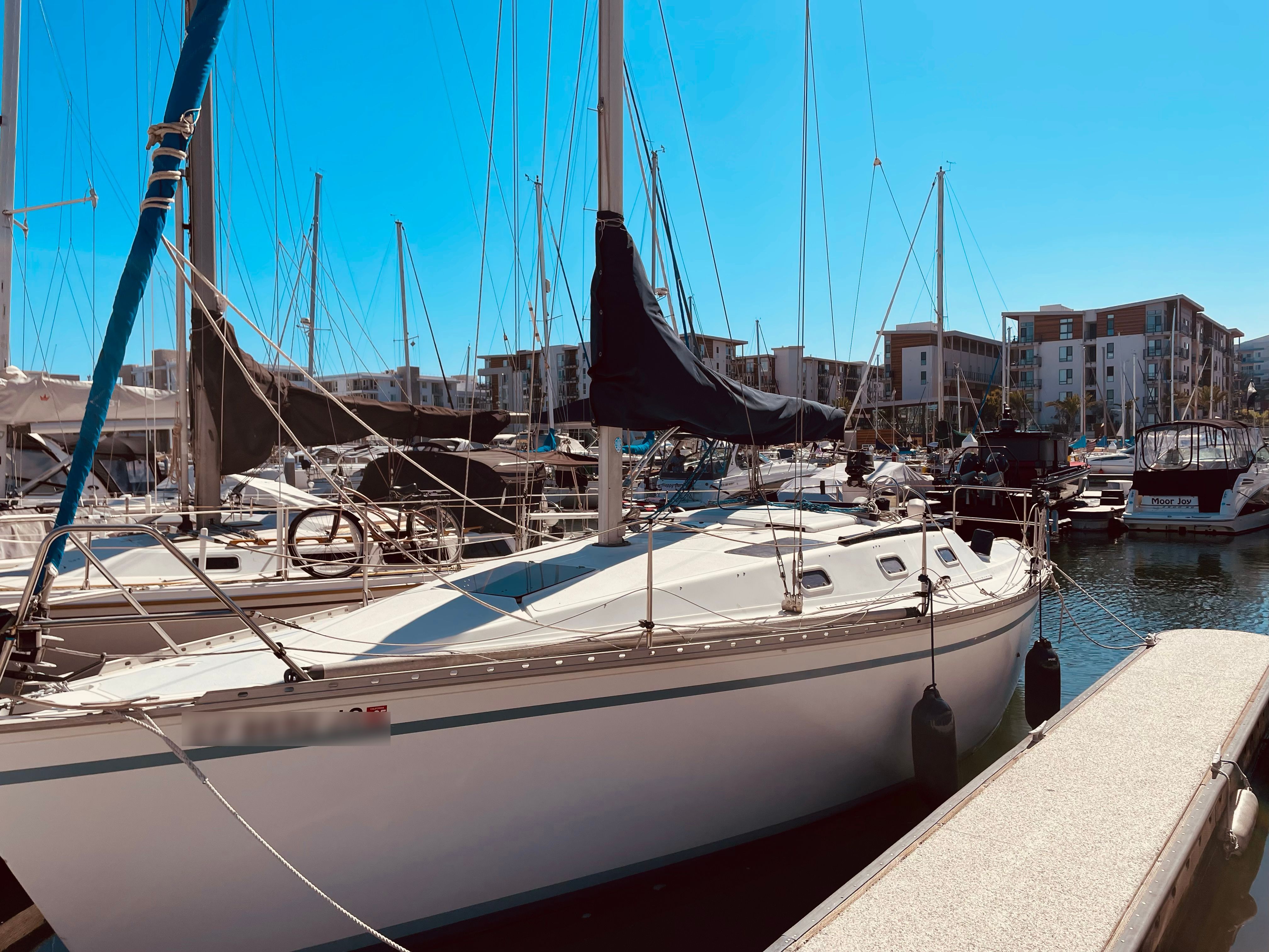1988 Hunter 30