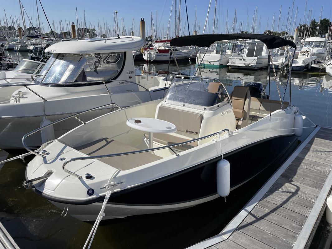 2022 Quicksilver Activ 555 Open