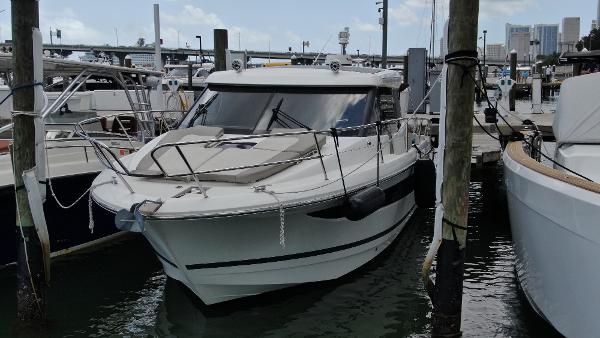 2017 Jeanneau NC 11
