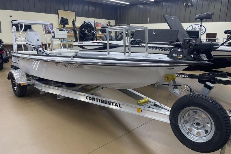 2020 Dragonfly Boatworks Emerger 16
