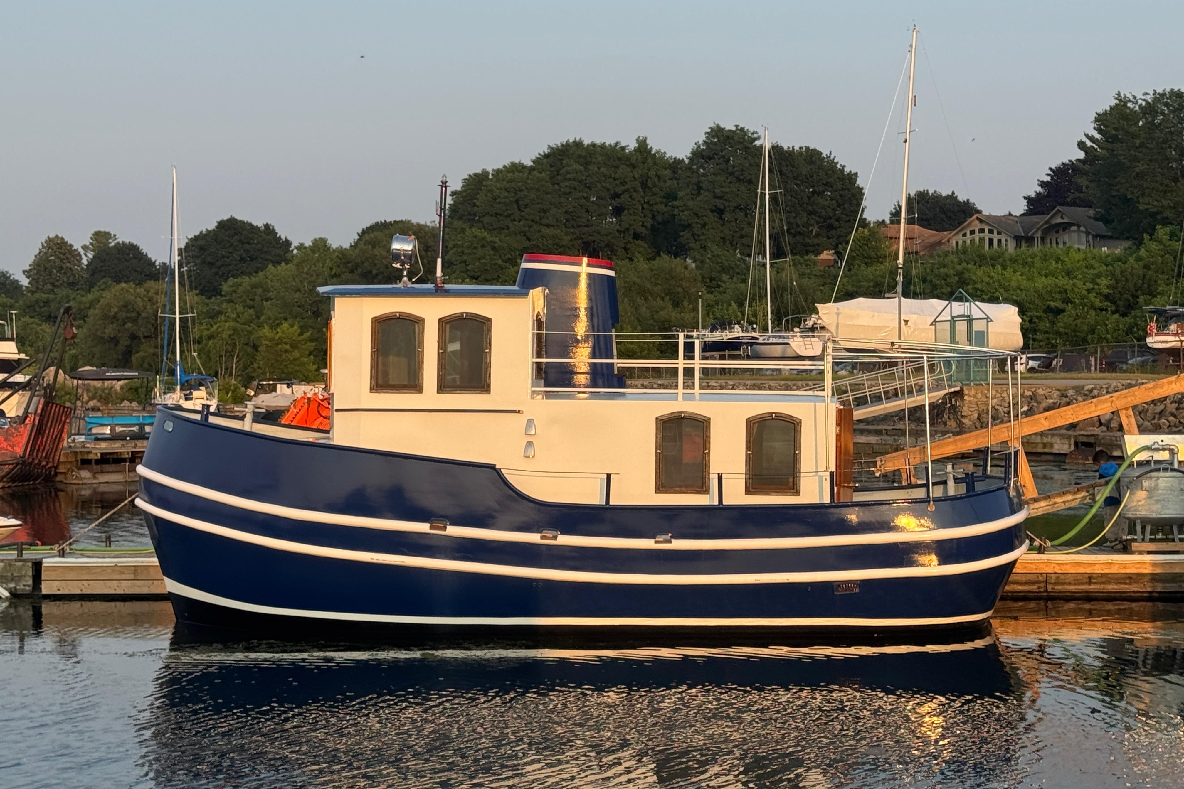 1987 Tugboat 28