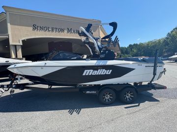 2025 Malibu Wakesetter 23 LSV