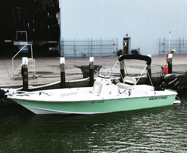 2017 Sea Pro 228 Bay