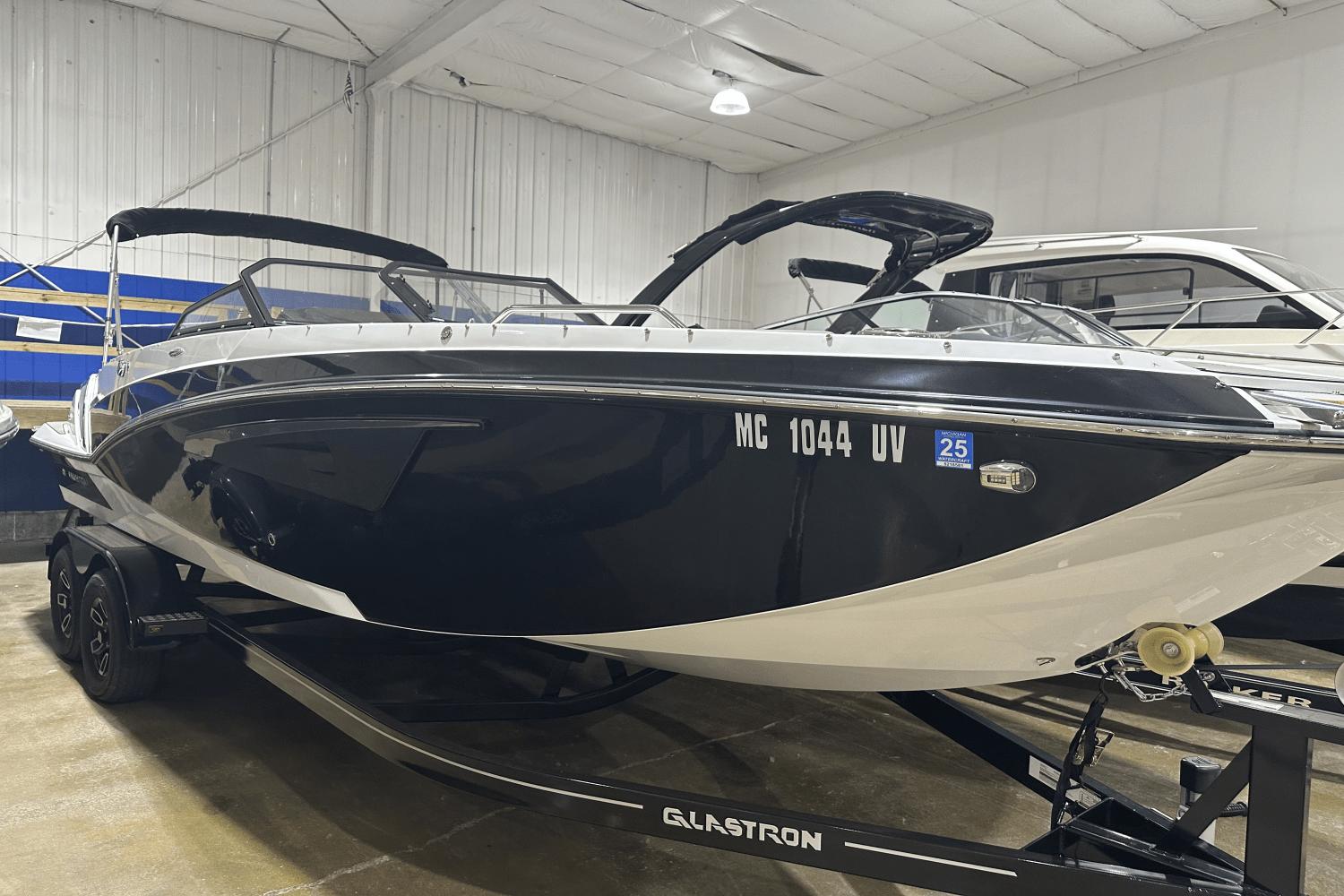 2023 Glastron 245 GTD