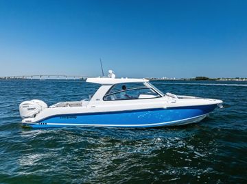 2026 Everglades 367 CX