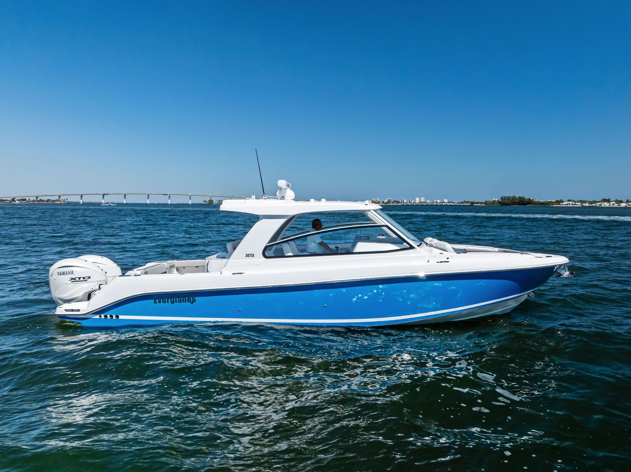 2026 Everglades 367 CX