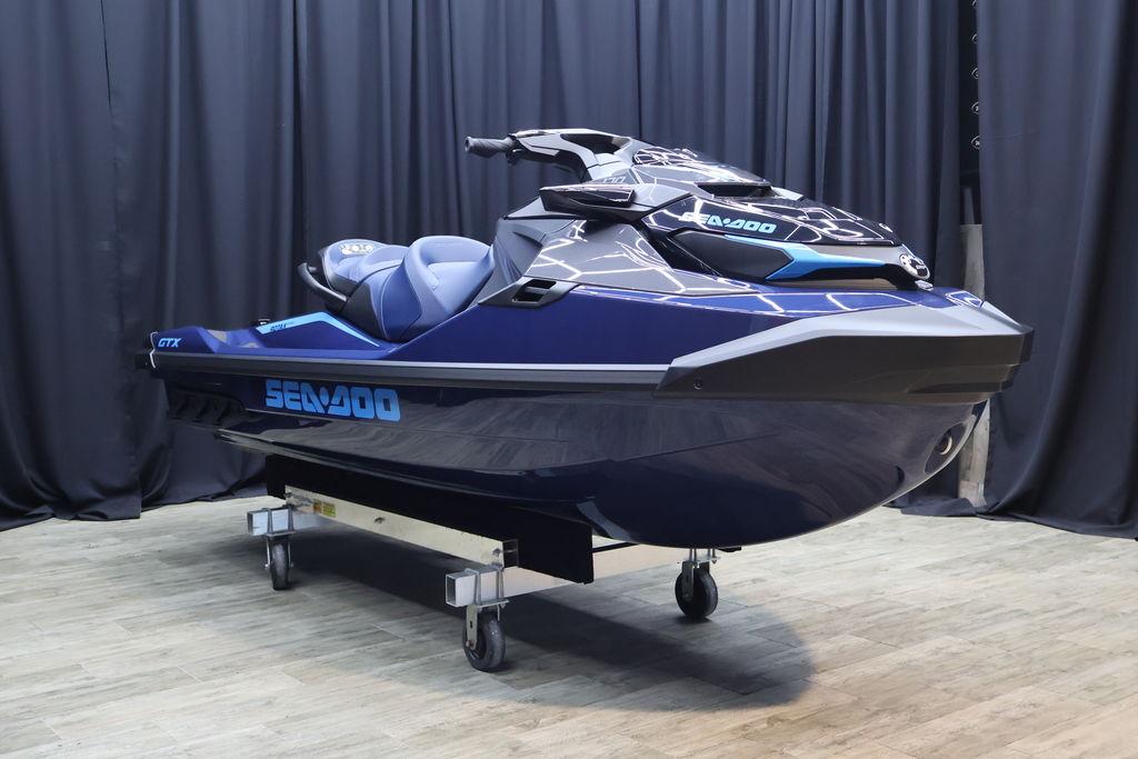2025 Sea-Doo GTX™ 170 iBR and iDF