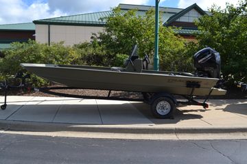 2026 Tracker Grizzly 1860 CC