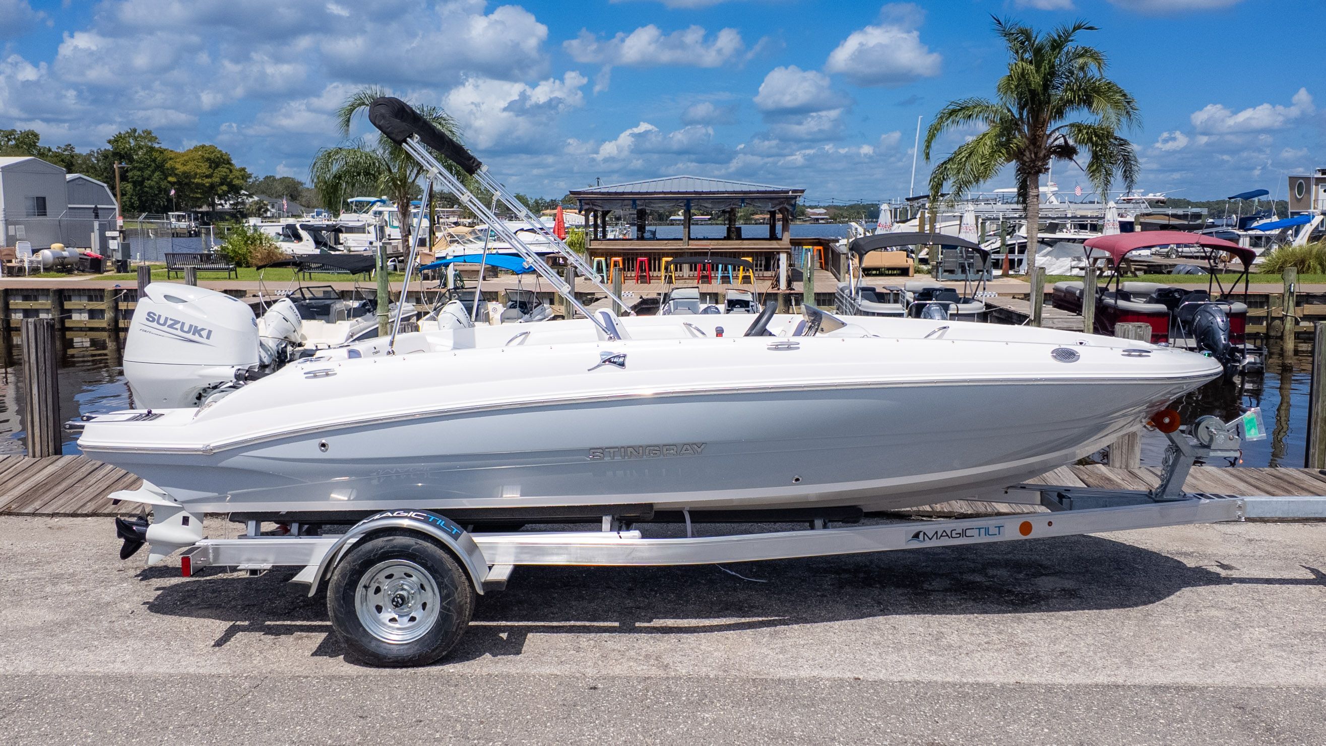 2026 Stingray 182SC