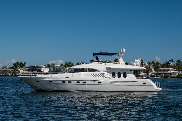 2000 Viking 72 Sport Cruisers