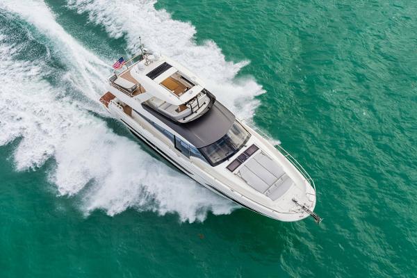2024 Prestige 690