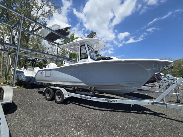 Sea Hunt Ultra 245 SE