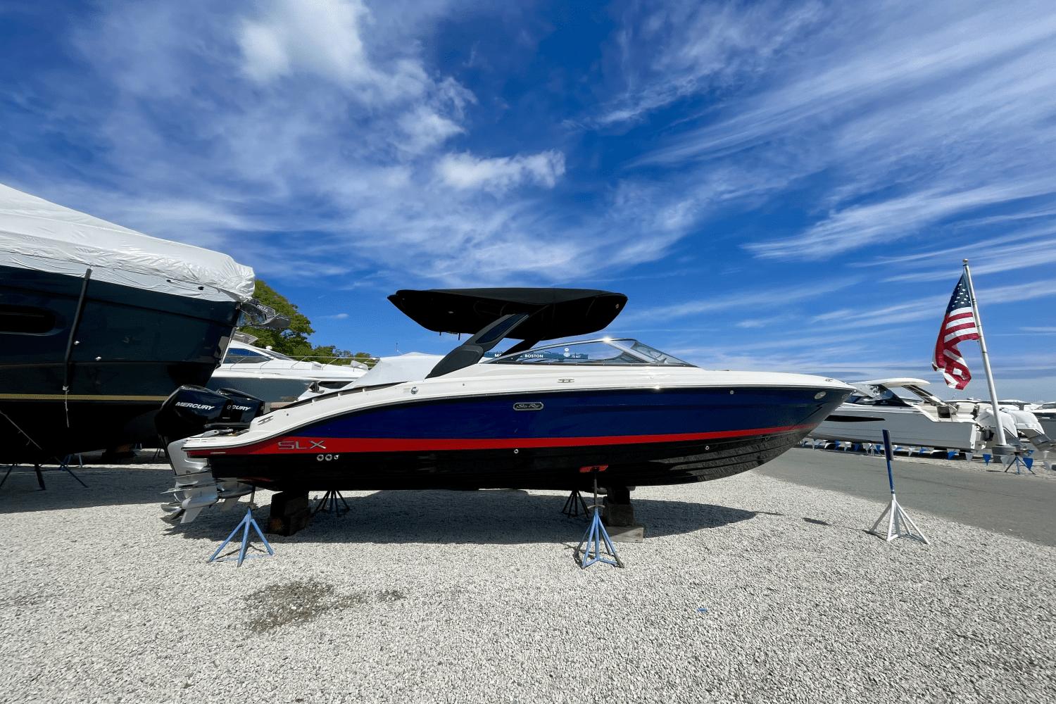 2025 Sea Ray SLX 280