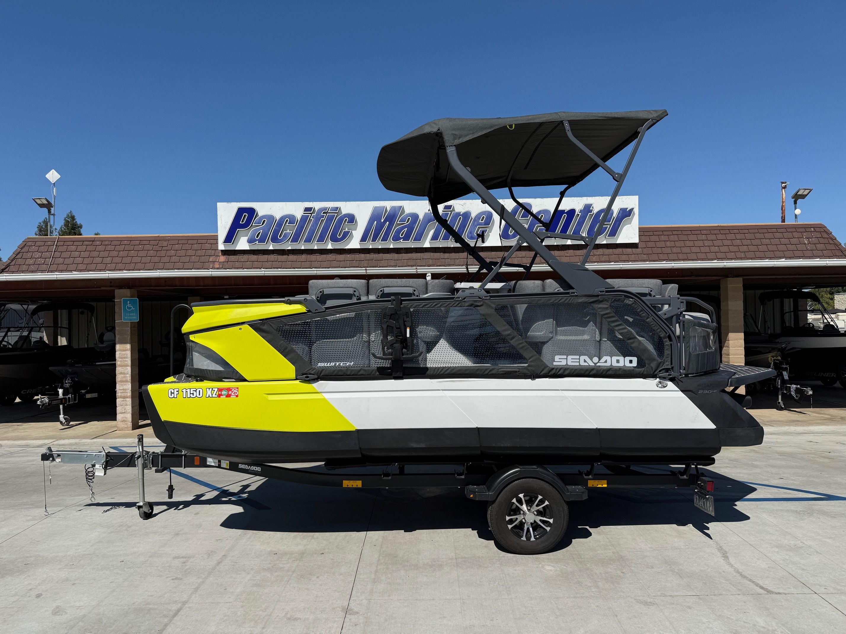 2023 Sea-Doo Switch Cruise 18' - 230HP