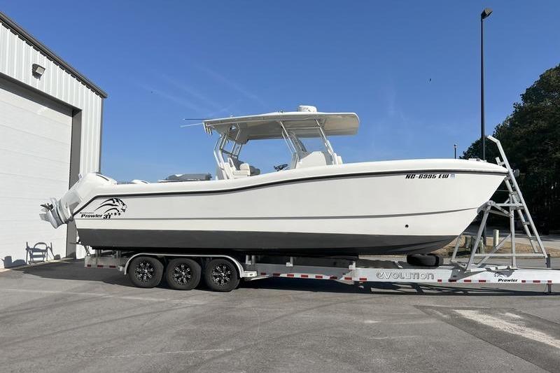 2022 Prowler 31