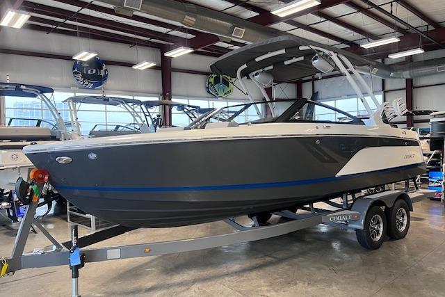 2025 Cobalt CS23 Surf