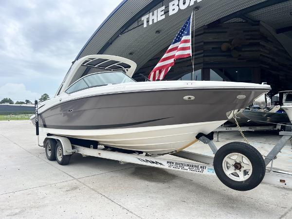 2008 Sea Ray 270 SLX