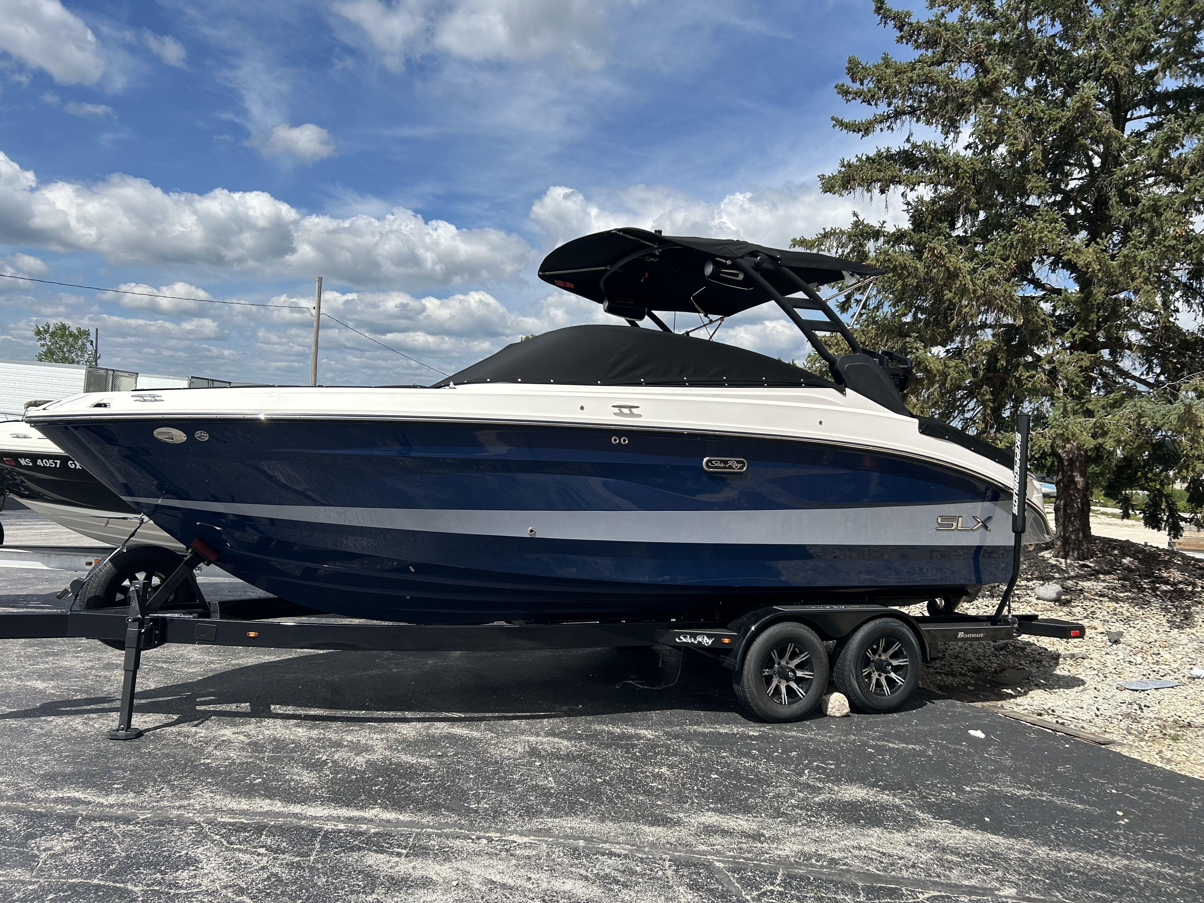 2024 Sea Ray SLX 260 Surf