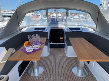2020 Hanse 548