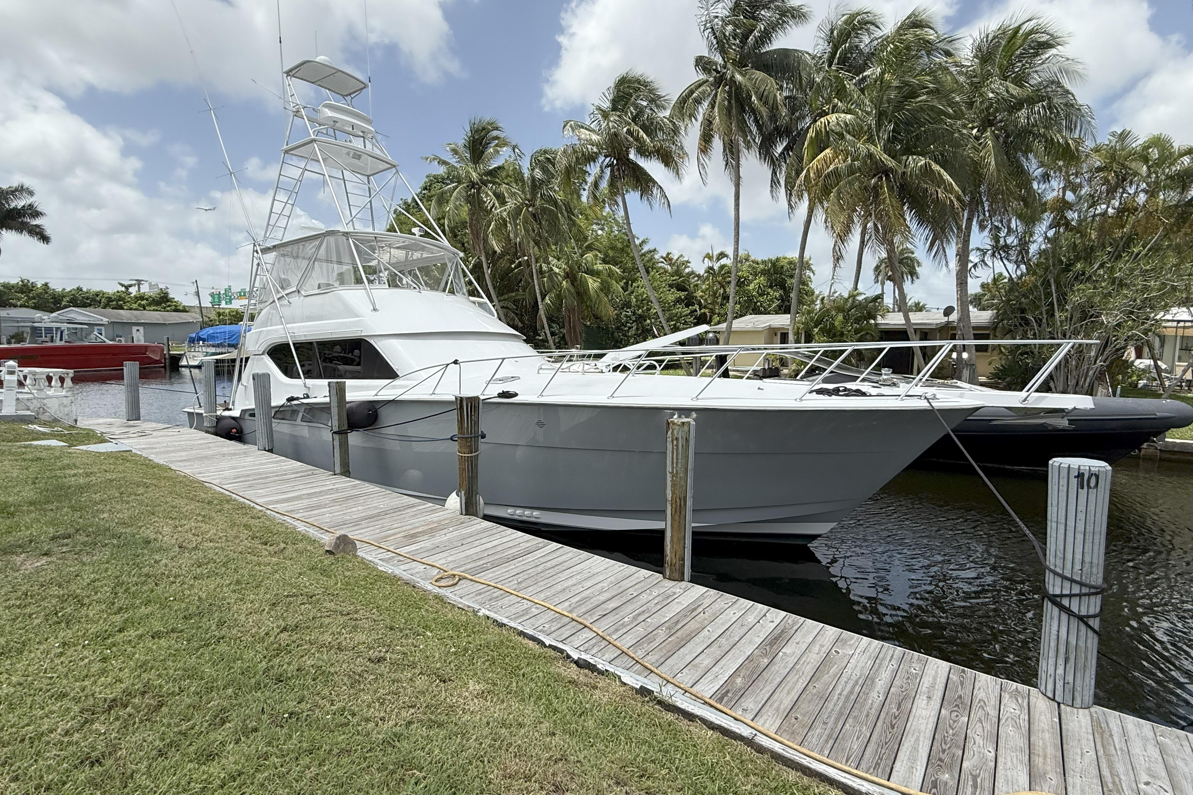 2000 Hatteras 60 Convertible