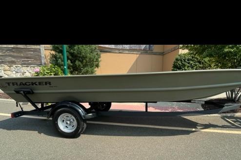 2026 Tracker Grizzly 1754 Utility