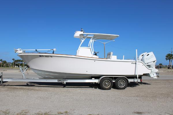 2022 Front Runner 26 Center Console